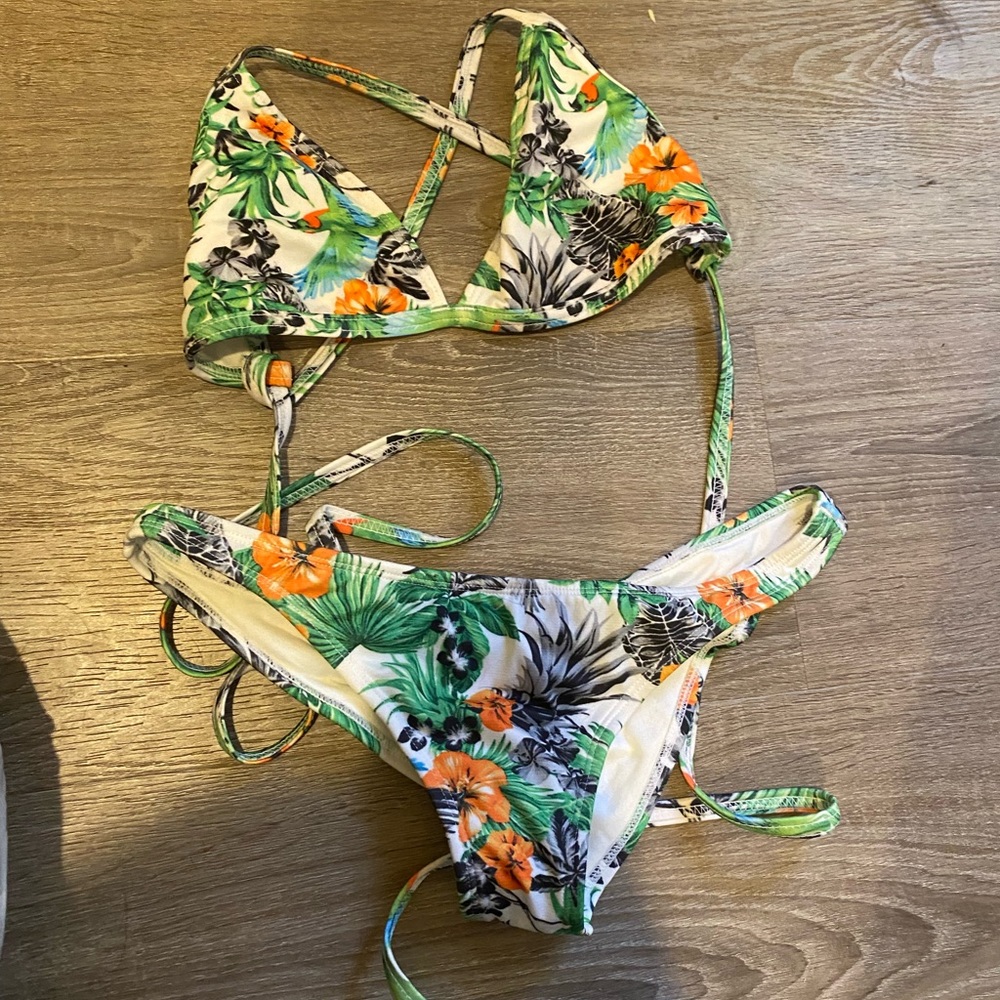 Pakaloha bikini!!
